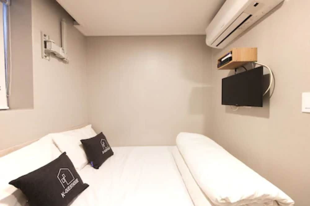 K-Grand Hotel Myeongdong Standard Double Room 3