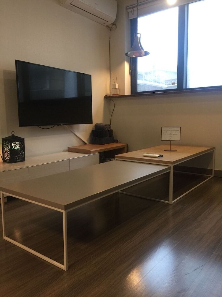 Hongdae Sopoong the Urban House, 3 Bedrooms (Occupancy 6~10) 14