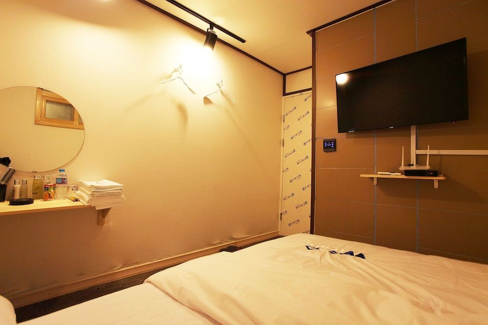 W mini hotel - Hostel Standard Double Room 17