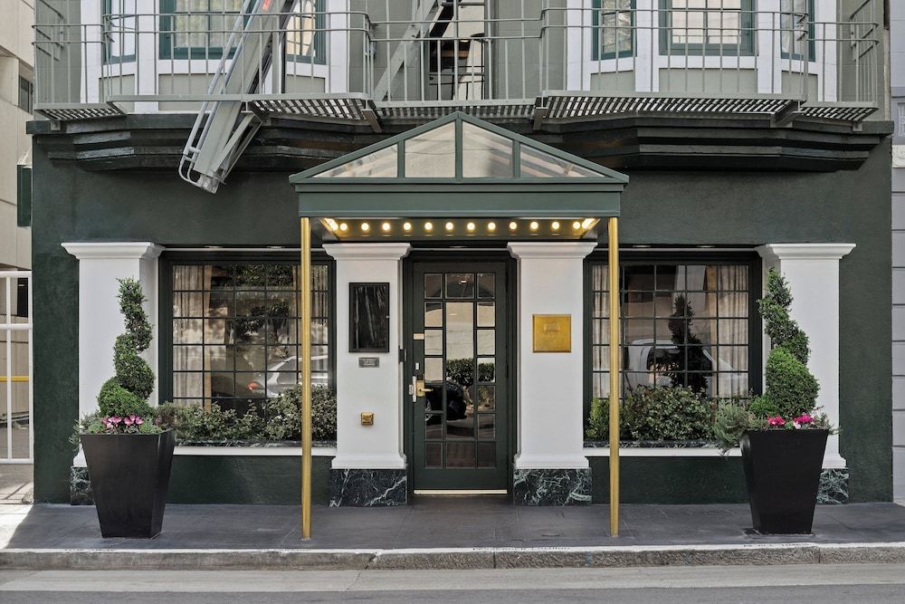 undefined Inn At The Opera 5