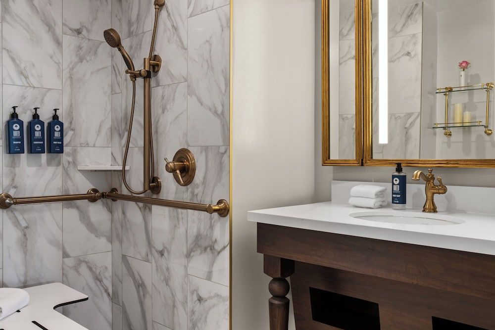 undefined Inn At The Opera 4