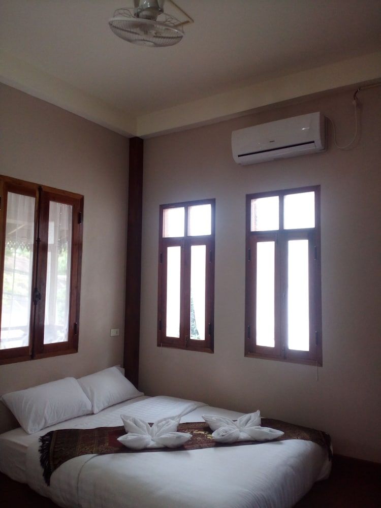 Sokmisay Hotel Guesthouse Double or Twin Room, Shared Bathroom 4