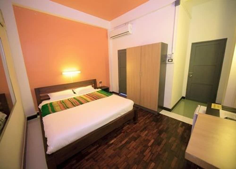 New iHouse Hotel - Hostel Superior Double Room - No window 3