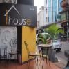 New iHouse Hotel - Hostel