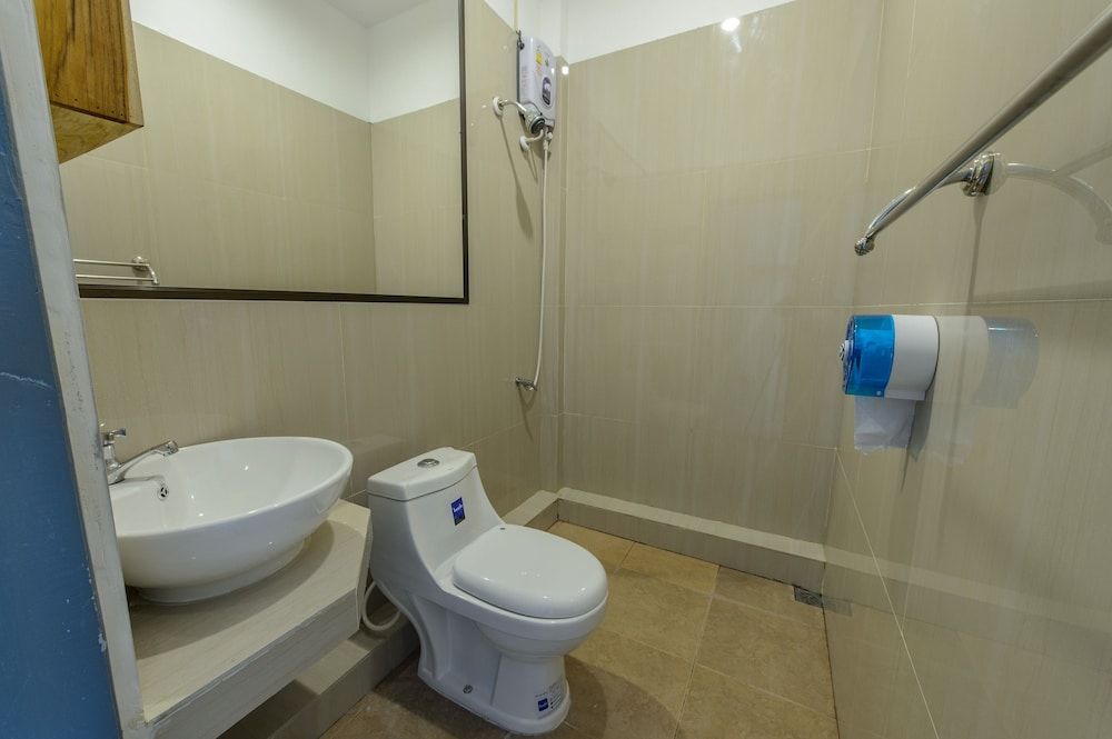 Sabaidee Guesthouse Family Room 2