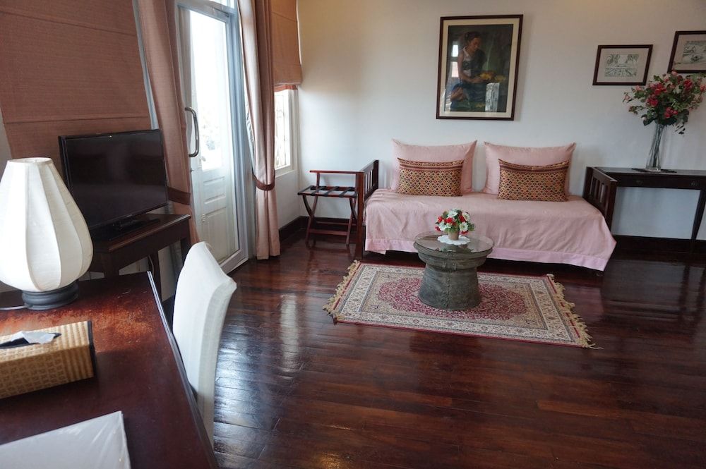 Residence Sisouk Deluxe Double Room 11