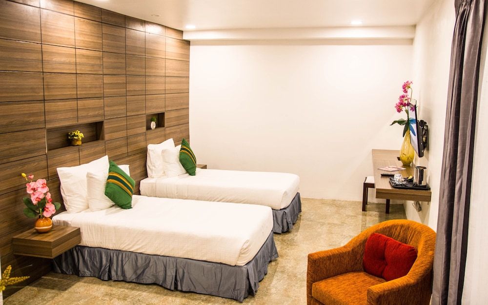 Junior Twin Suite ( No View )