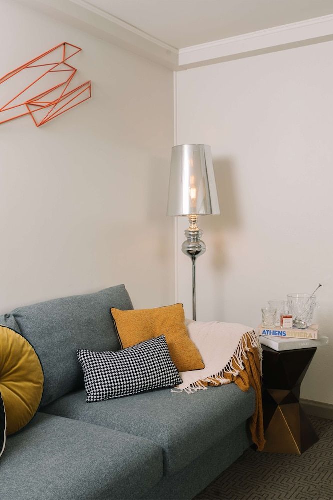 QT Canberra QT Junior Suite 3