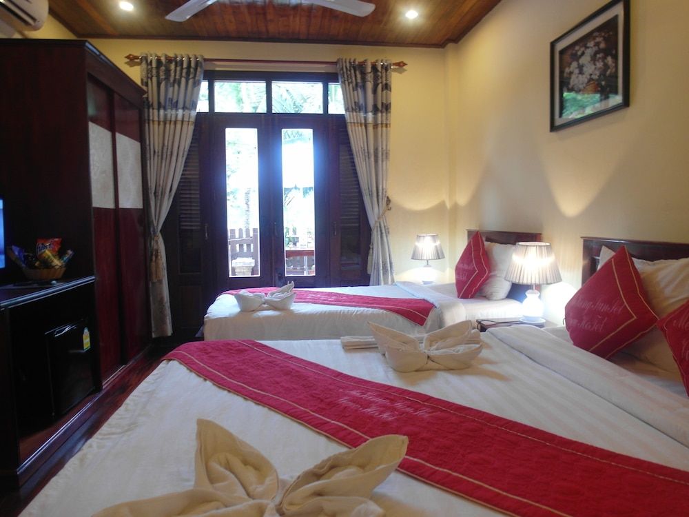 Mekong Sunset View Hotel Deluxe Triple Room 10