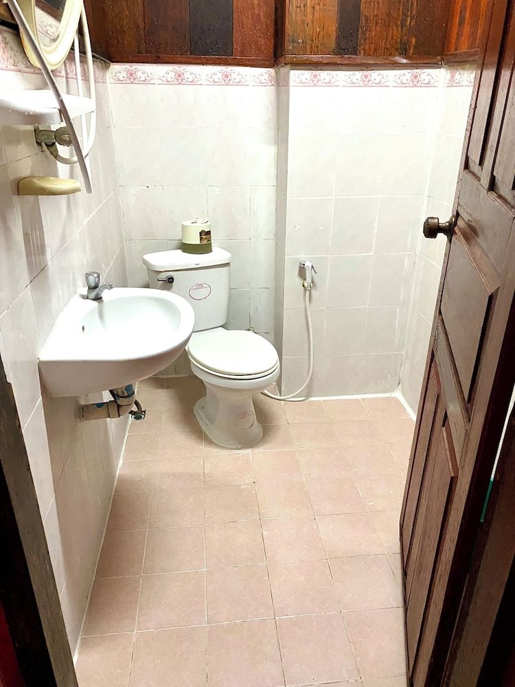 Soutikone 1 Guesthouse Double Room Ground Floor 11