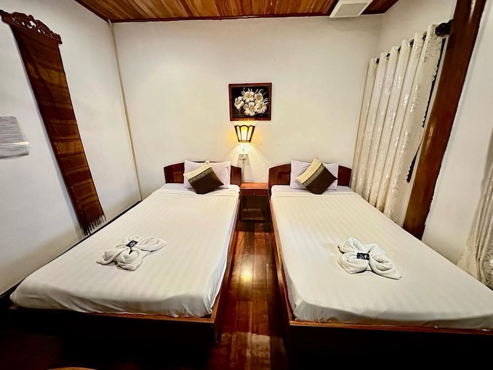undefined Rattana Guesthouse