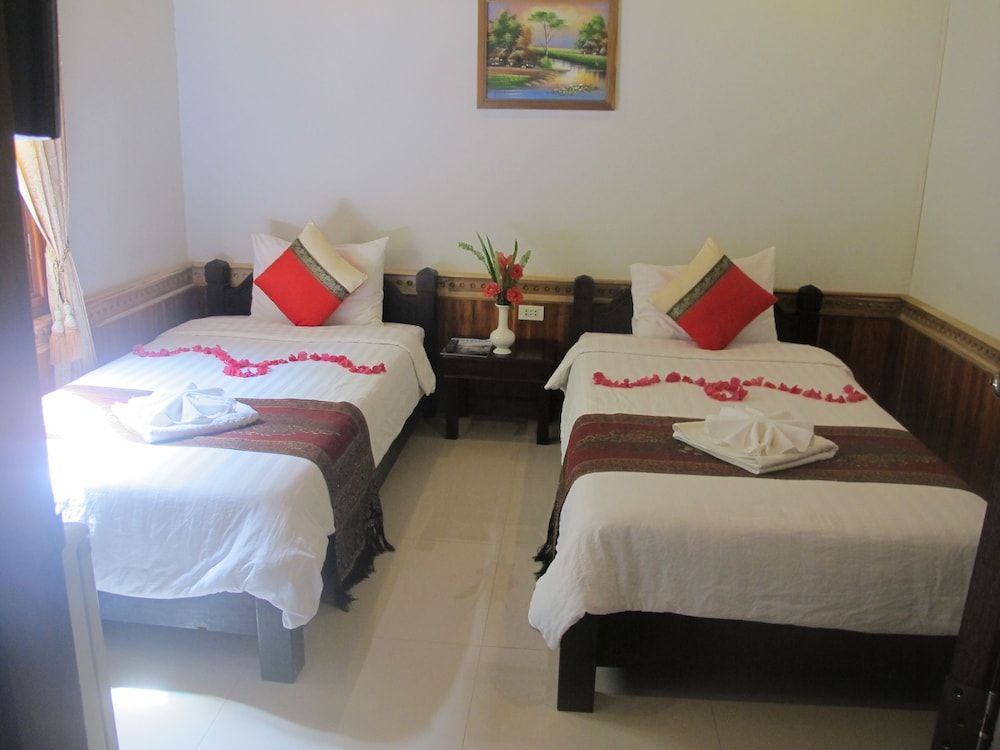 Golden Lotus Place Standard Twin