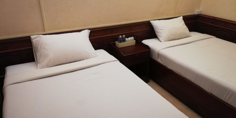 Thanaboun Guesthouse Standard Twin Room 10