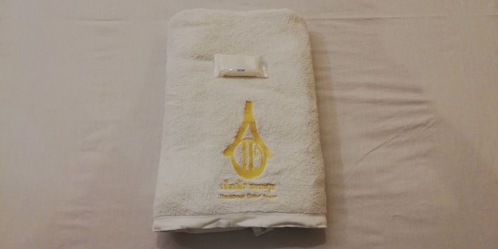 Thanaboun Guesthouse Standard Twin Room 18