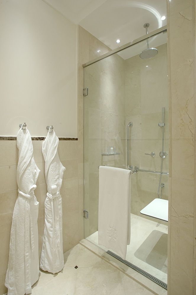 undefined Copacabana Palace, A Belmond Hotel, Rio de Janeiro 7