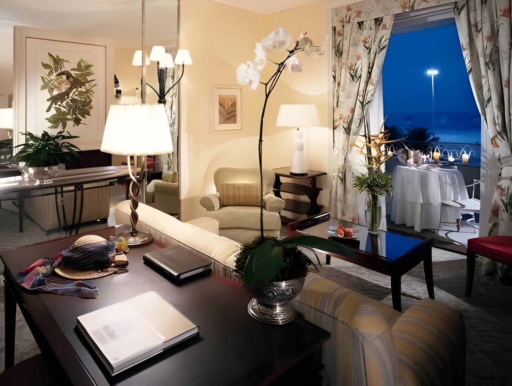 One-Bedroom Pool View Suite