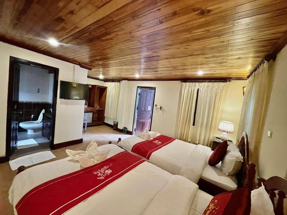 Villa Phathana Superior Twin Room 4