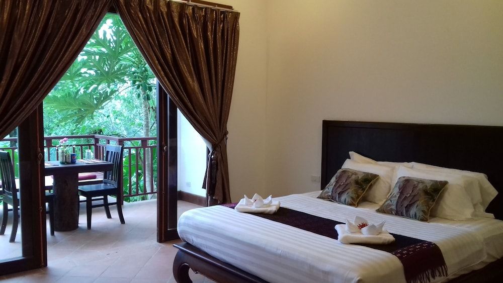 Mahout Hotel Deluxe Mountain Room, River View 2