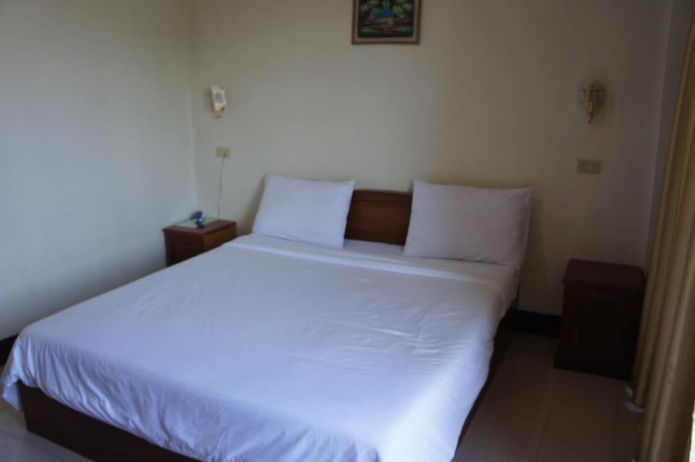 Sisavath Hotel Double Room 2