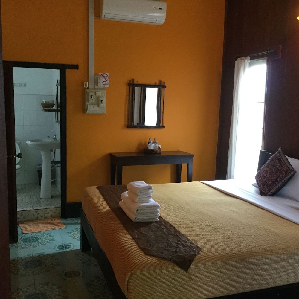 Champa Lao The Villa Standard Double Room, Garden View (Air Conditioning) 10