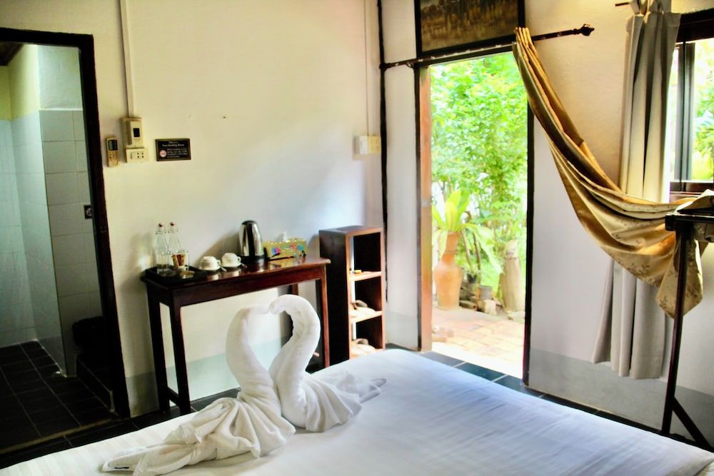 Villa Khoum Xieng Thong Boutique Superior Bungalow 5