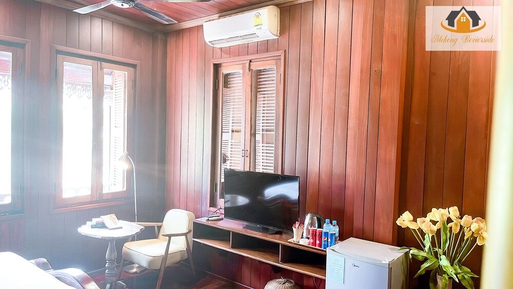 undefined Mekong Charm Riverside 7