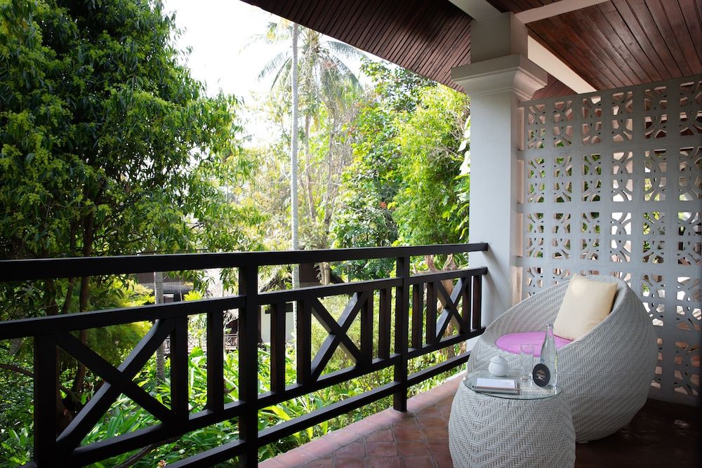 Parasol Blanc Luang Prabang Deluxe Balcony (Double Bed) 4
