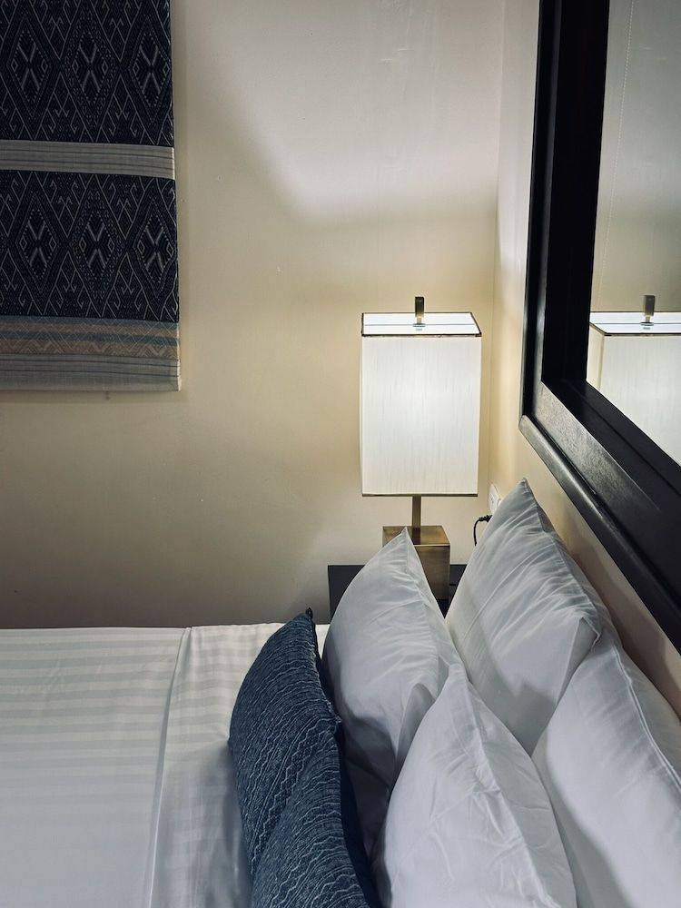 Parasol Blanc Luang Prabang Deluxe Balcony (Double Bed) 2