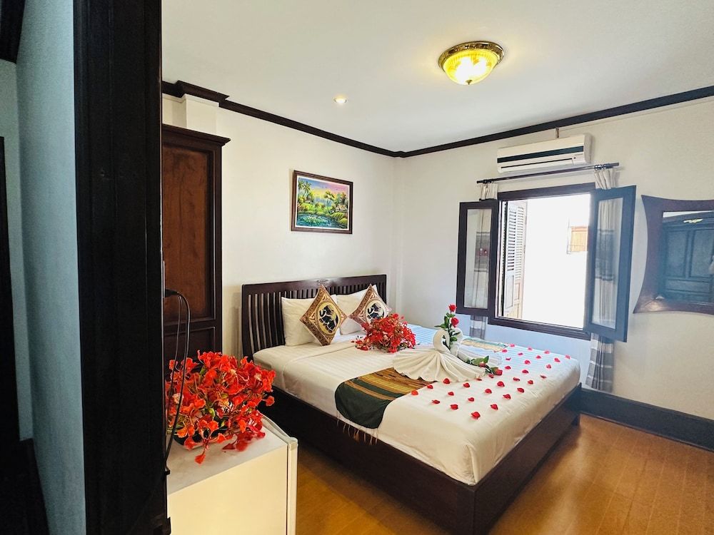 Thatsaphone Hotel Superior Double Room 3