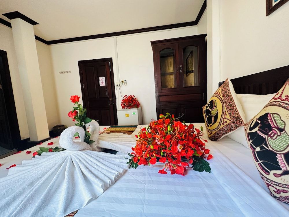 Thatsaphone Hotel Superior Double Room 17