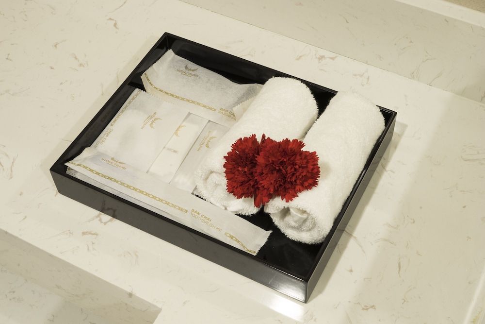 Muong Thanh Luxury Vientiane Deluxe Family Triple (1 king size bed and 1 single bed), Non Smoking, City View 5