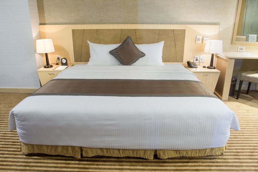 Muong Thanh Luxury Vientiane Deluxe Double Room, 1 King Bed, City View 4