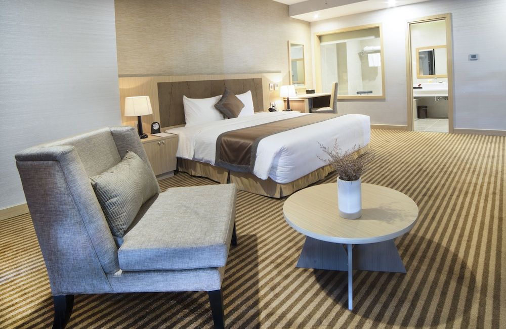 Muong Thanh Luxury Vientiane Deluxe Double Room, 1 King Bed, City View