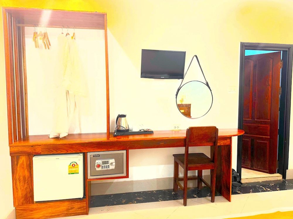 Villa Mahasok Hotel Standard Double Room 6