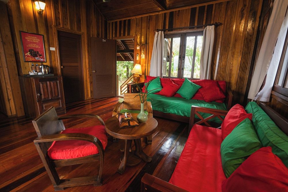 La Folie Lodge Deluxe Suite 4