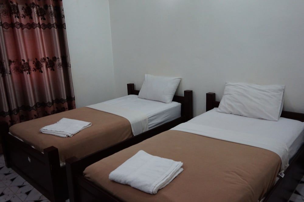 Khamsaner Hotel