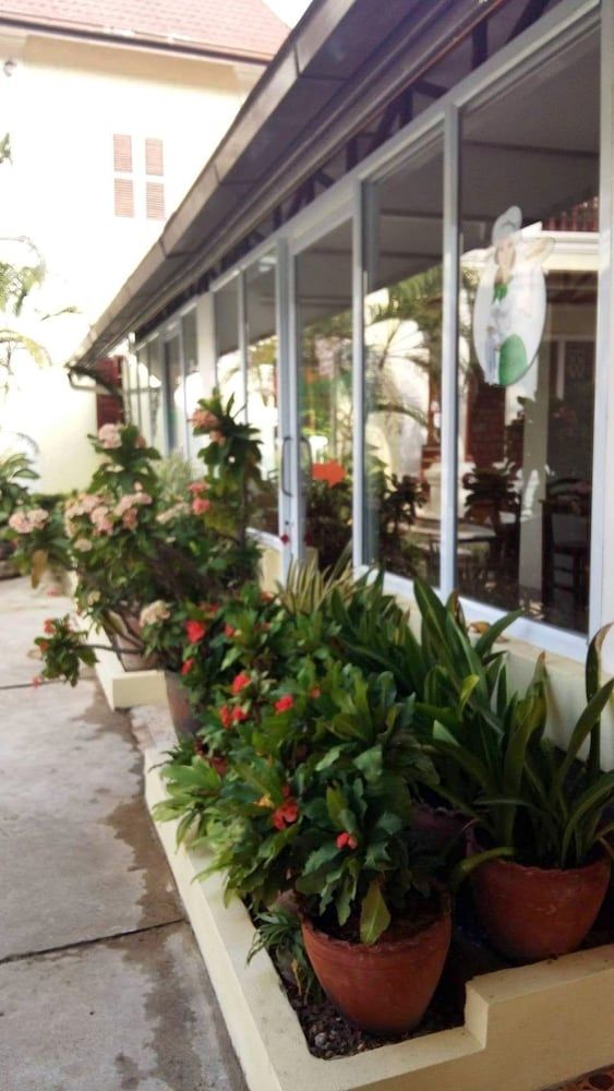 Food Court