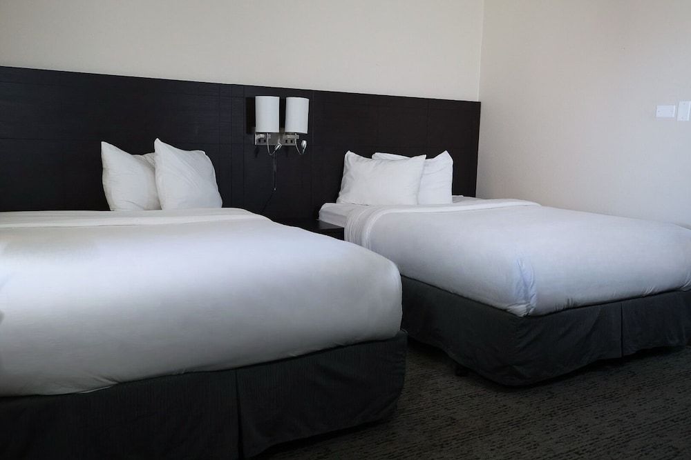 La Junta Inn Standard Room, 2 Queen Beds 2