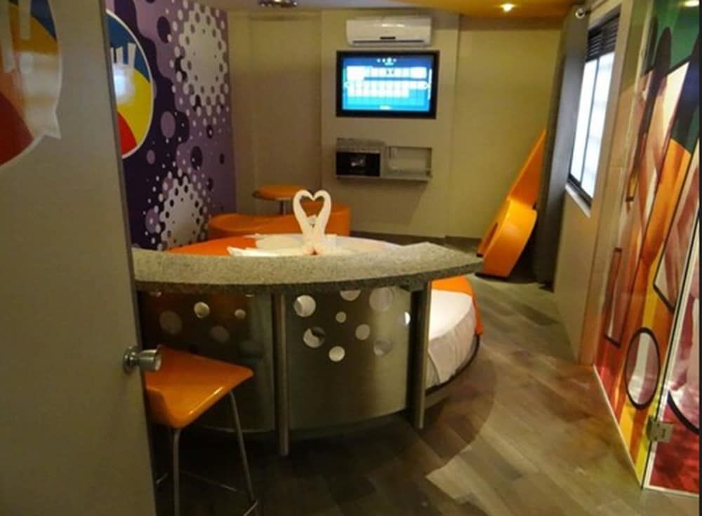 OH Oriente Hotel - Adults Only Deluxe Room 4