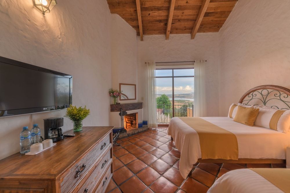 Tapalpa Country Club Hotel Standard Room, 2 Double Beds 4