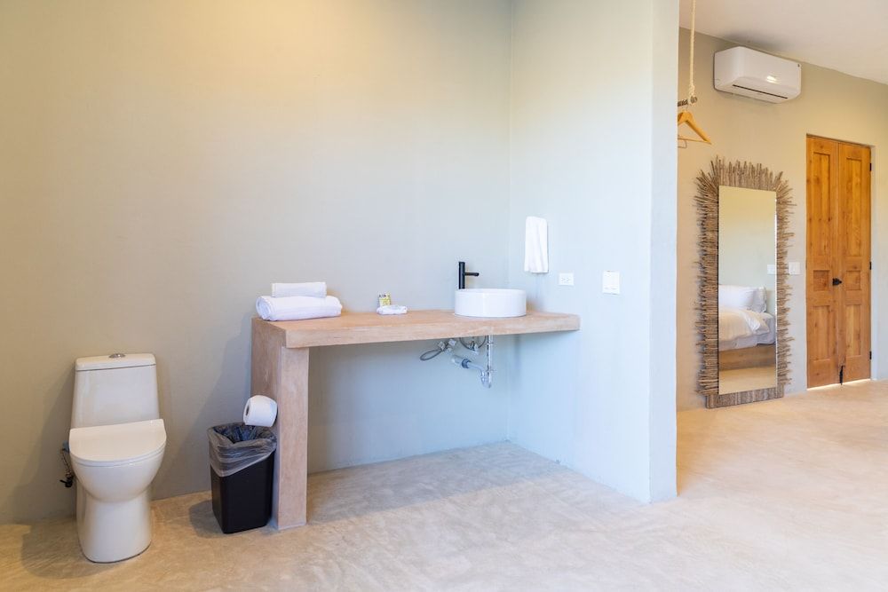 Cerritos Surf Town Beach Front Hotel and SPA Deluxe Terrace Mountain View 2