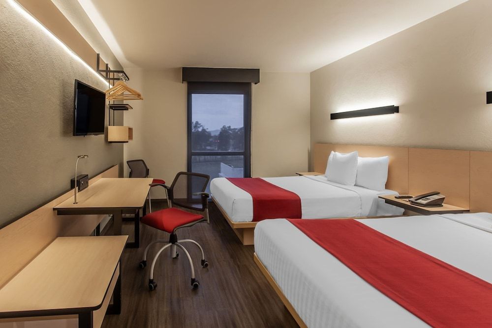 City Express by Marriott Celaya Galerias Room, 2 Double Beds 4