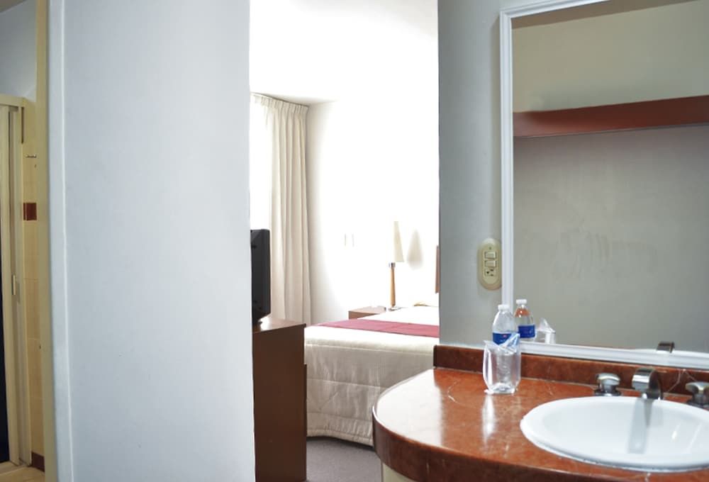 Hotel Mediterraneo Standard Room, 1 Double Bed 4