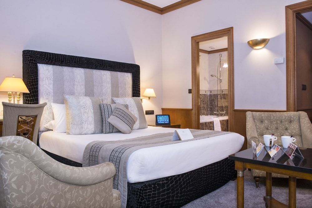 Hotel West End Nice Promenade Classic Room 4