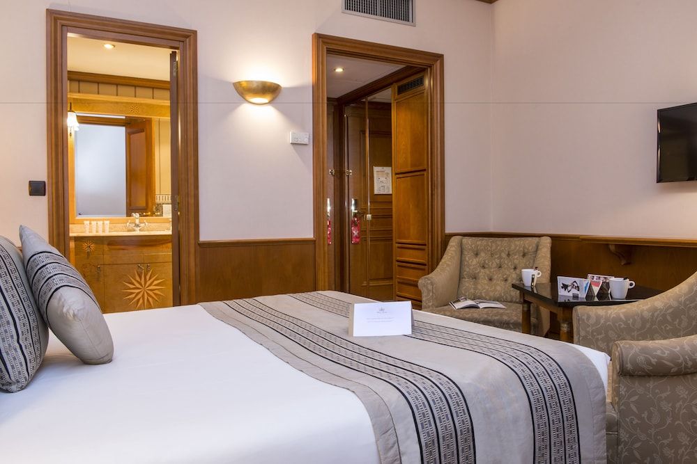 Hotel West End Nice Promenade Classic Room