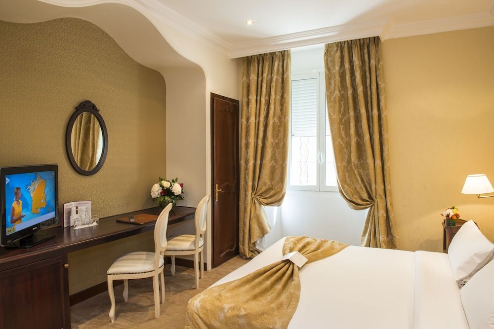 Hotel West End Nice Promenade Classic Room 7