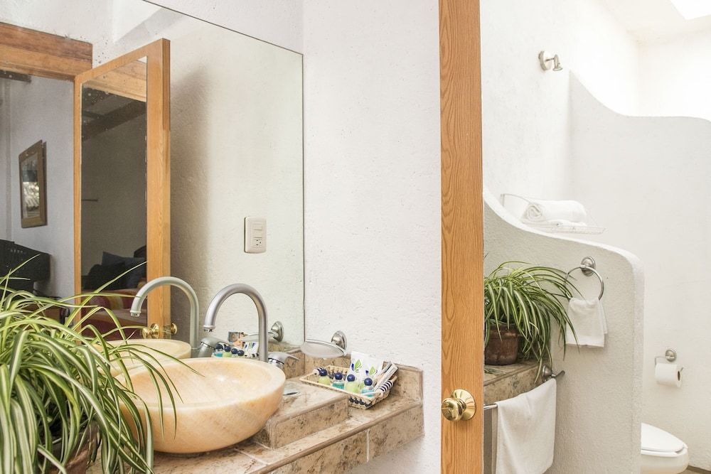 Hotel Tonancalli Standard Room, 2 Queen Beds 6