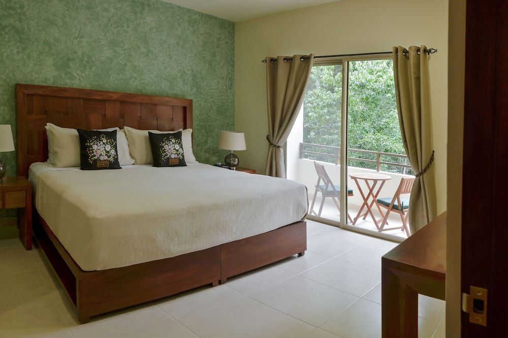 Apartment, 2 Bedrooms, Kitchen, Pool View