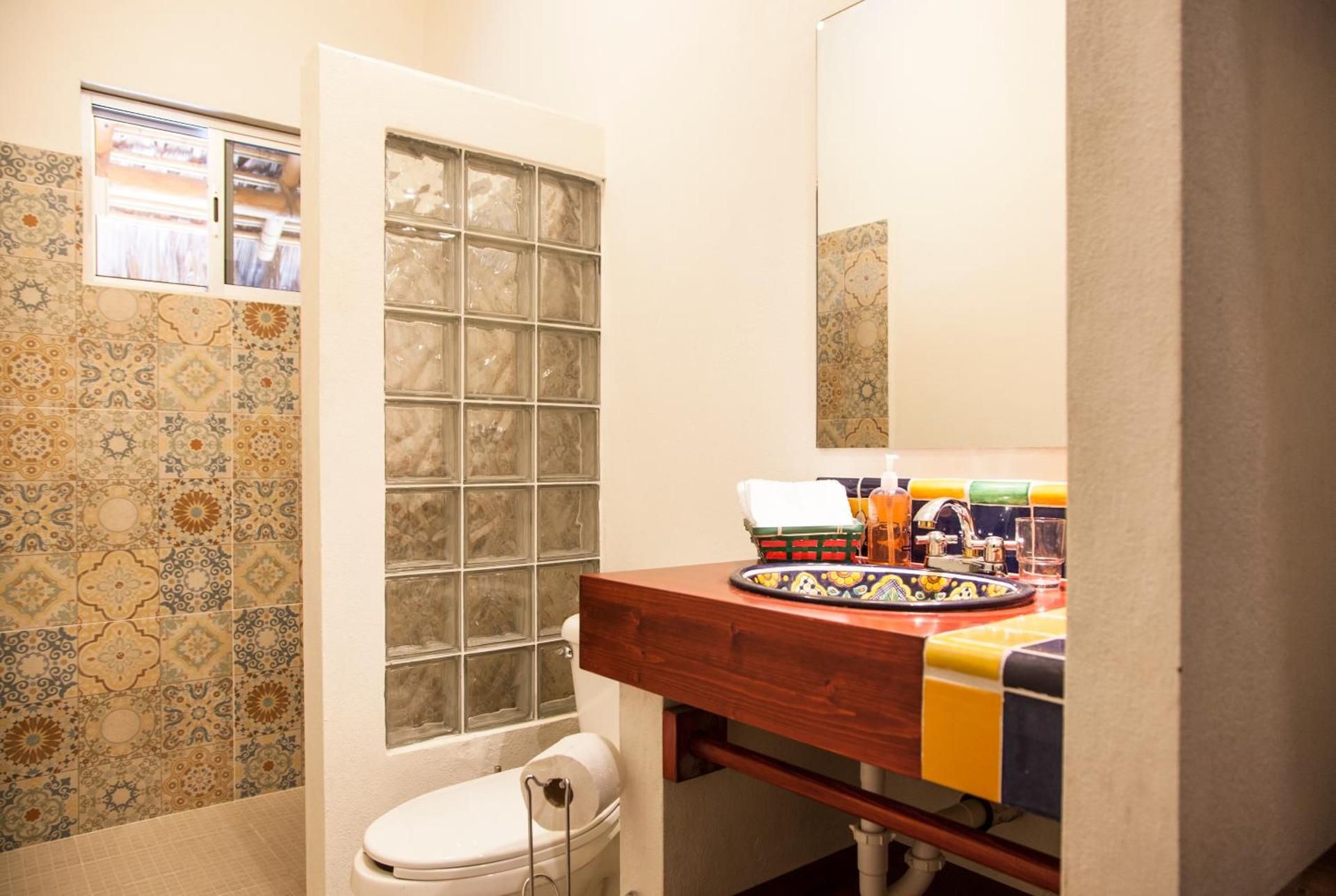 B&B Casa Juarez Suite with Pool View 2