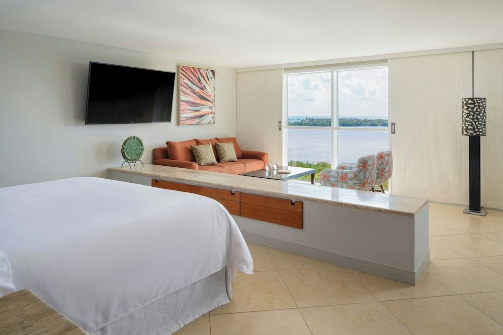 Junior Suite, 1 Bedroom, Non Smoking, Lagoon View